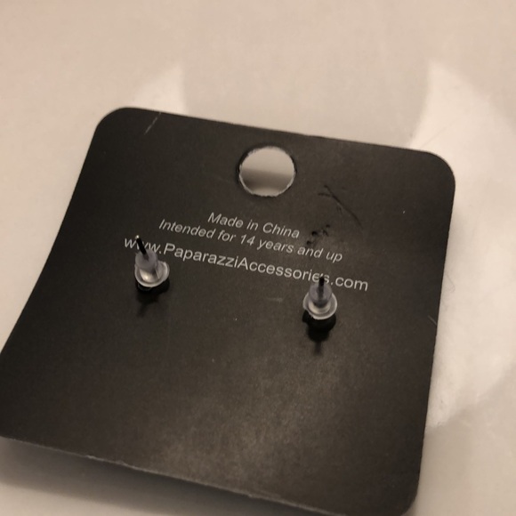 Black Earrings - Picture 3 of 3